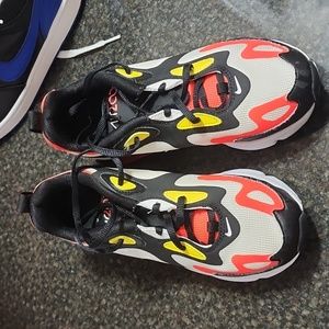 listing-status-banner